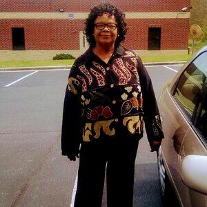 Meet your Posher, Shirley